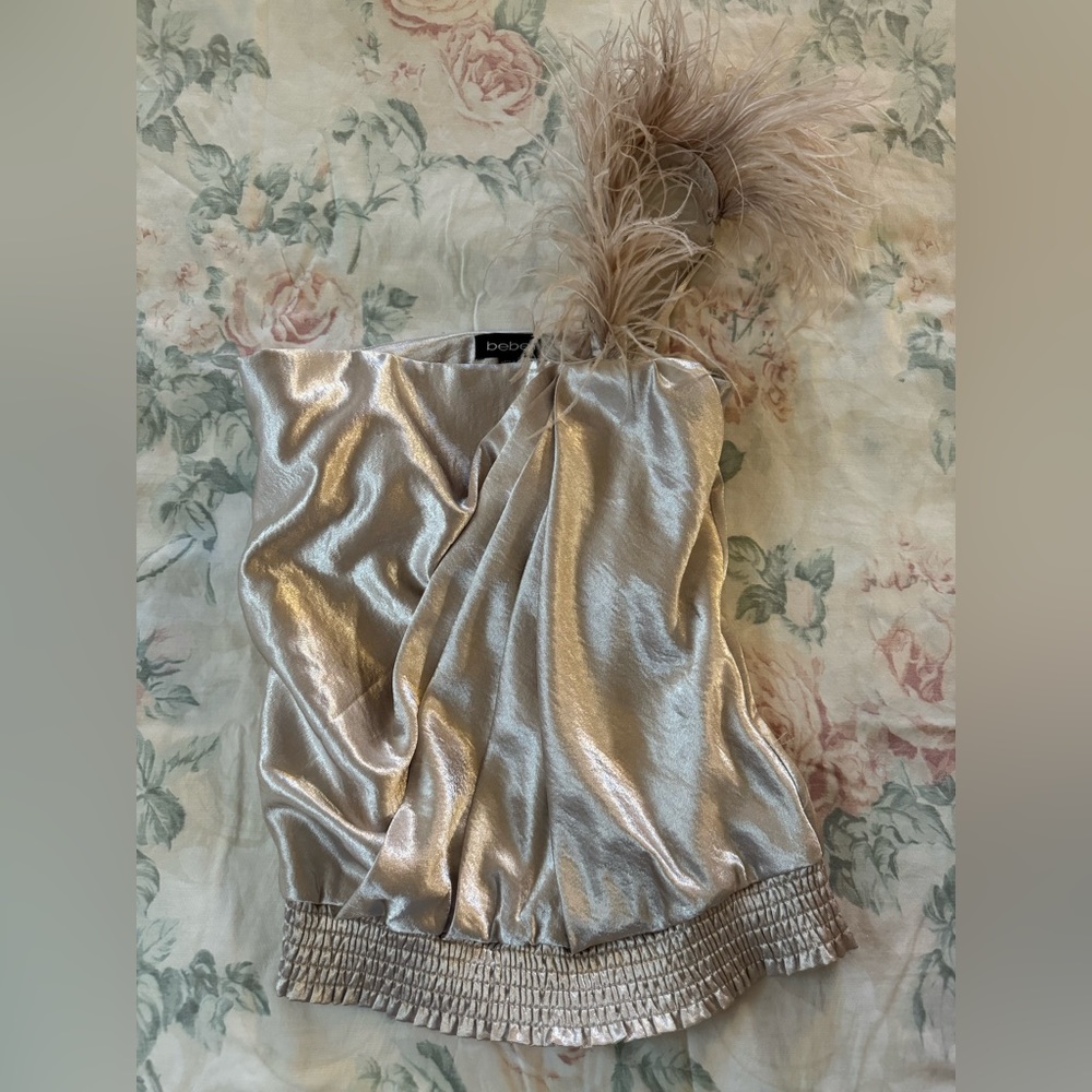BEBE XXS one shoulder strapless feather top